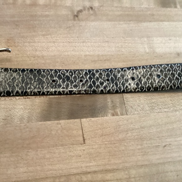 Sandy Duftler Designs Women's Snake Skin Print Leather Belt 2485 Medium - Picture 4 of 8